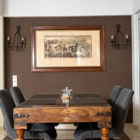 μονοκατοικία με κήπο στη θάλασσα. *