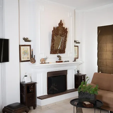 μονοκατοικία με κήπο στη θάλασσα.