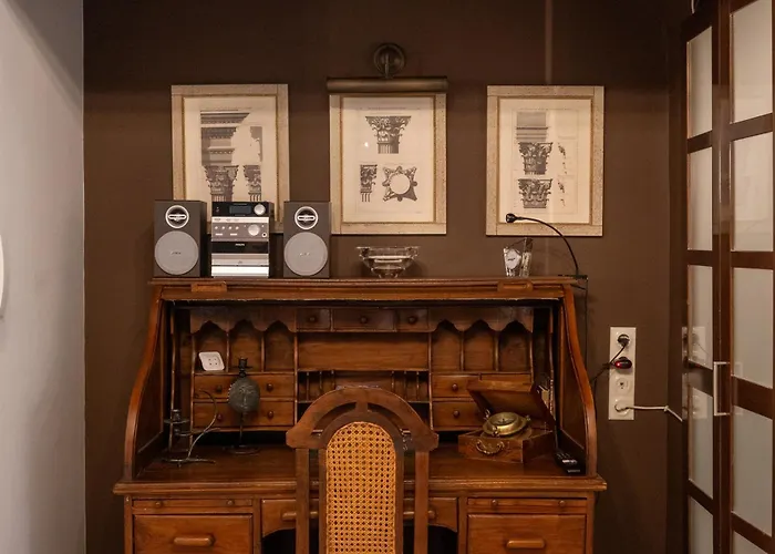 Apartamento μονοκατοικία με κήπο στη θάλασσα. *