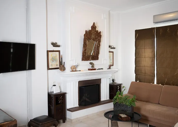 μονοκατοικία με κήπο στη θάλασσα.